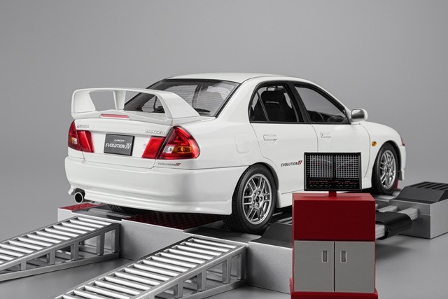 予約 M84013 モーターヘリックス 1/18 三菱 Lancer Evolution IV GSR