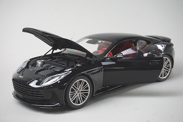 アストンマーチン モデルカー 黒 1/32 アストンマーチン DB12 黒 ミニカー Aston Martin スーパー