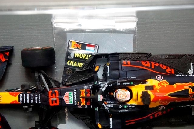 1/43 スパーク S7861 レッドブルレーシング ホンダ RB16B