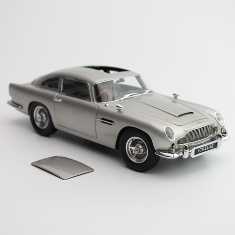 新品 8251033 XiaoGuang MODEL 1/18 アストンマーティン DB5 007