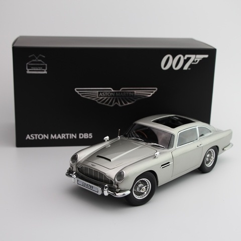 新品 8251033 XiaoGuang MODEL 1/18 アストンマーティン DB5 007