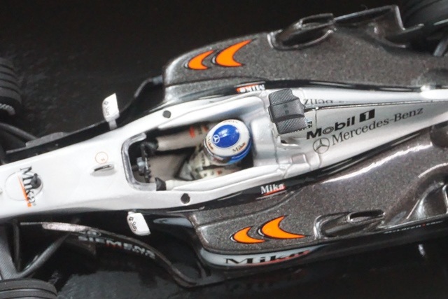 大人気 1/43 ミニチャンプス 530014303 マクラーレン メルセデス MP4-16 ミニカー