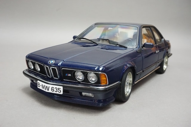 1/18 オートアート 70527 BMW M 635 CSI ブルーメタリック