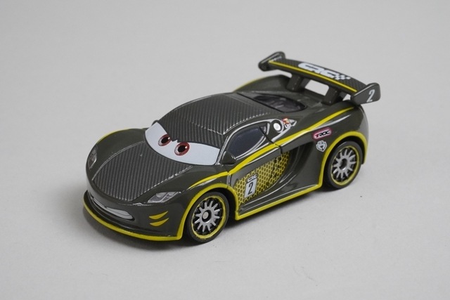 トミカ カーズ ルイス・ハミルトン カーボンレーサータイプ トミカ カーズ ルイス・ハミルトン (カーボンレーサータイプ