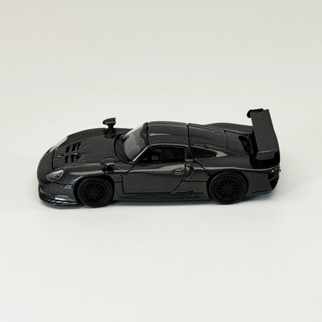 ͽ��  Transcend model 1/64  Porsche 911 GT1 24h LeMans 1997 Black Carbon Fiber Texture