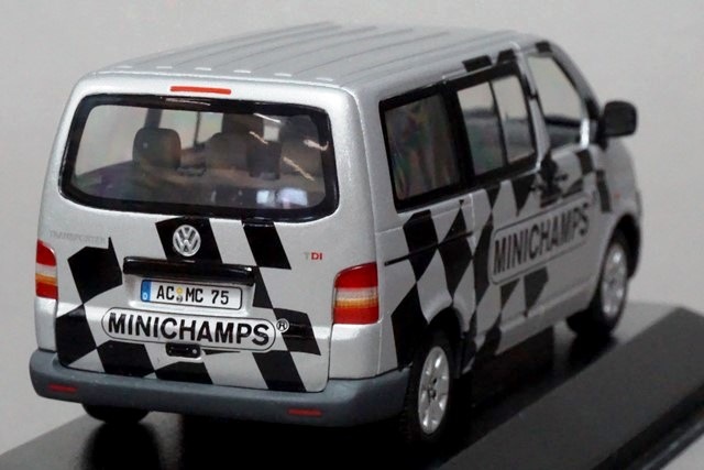 1/43 ߥ˥ץ 400052202 ե륯 T5 Х 2003 MINICHAMPS