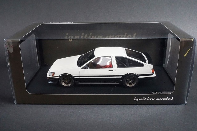 1/18 ˥åǥ IG0543 ȥ西 Corolla Levin(AE86) 3Door GT Apex White/Black