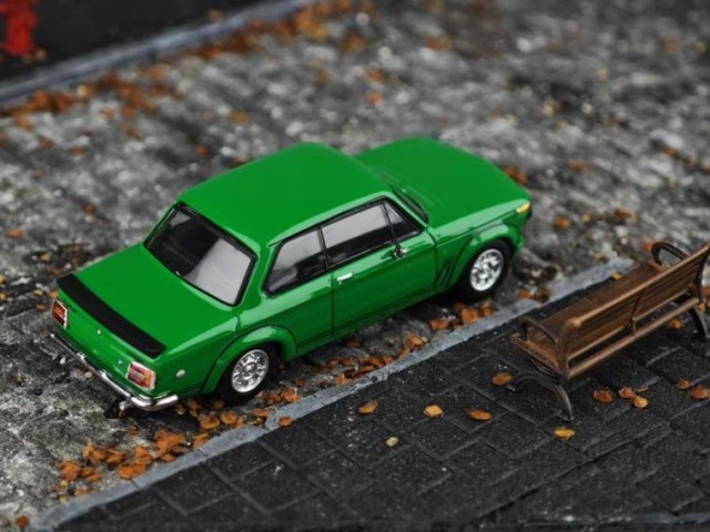 新品 YS 1/64 BMW 2002 turbo Green, Boost Gear ミニカー通販