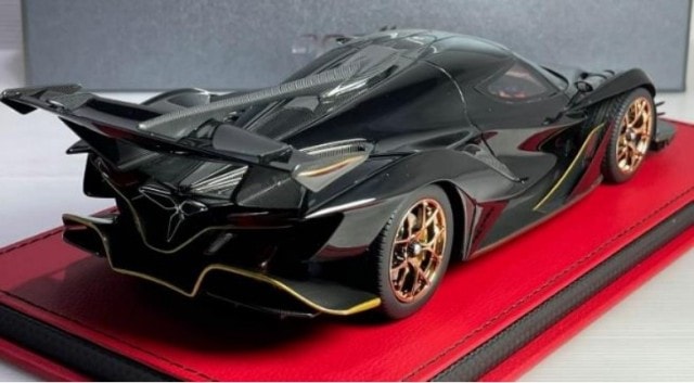 ͽ PE82920 ԡ 1/18  Apollo Intensa Emozione (Apollo IE) Black Dragon 