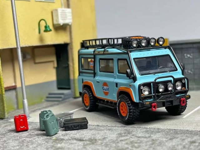 Master 1/64 ランドローバー LAND ROVER Defender VAN ディフェンダー