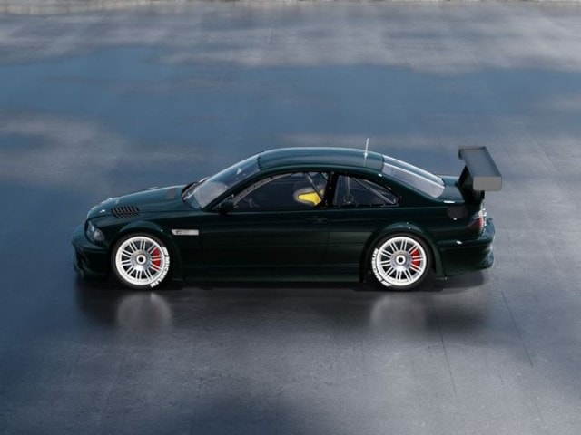 新品 DCM 1/18 BMW M3 GTR E46 Oxford Green フル開閉 カバーケース