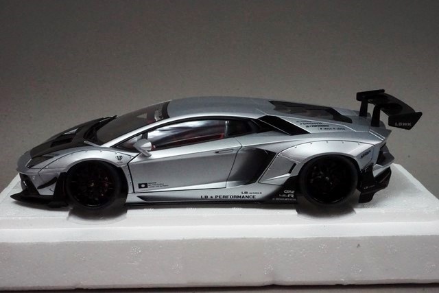 1/18 オートアート 79181 LIBERTY WALK LB-WORKS ランボルギーニ