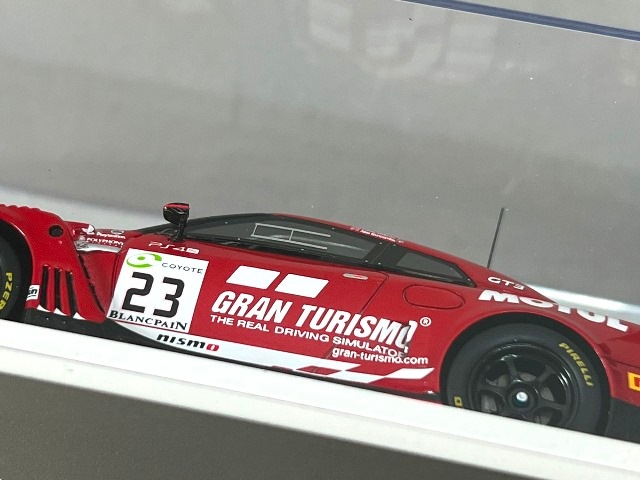 1/43 スパーク SB207 日産 GT-R ニスモ GT3-GT SPORT MOTUL Team RJN