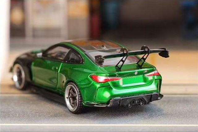 新品 SW Street Weapon 1/64 BMW G82 M4 GTR Widebody Kit Modified