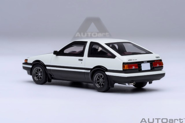 新品 20036 オートアート 1/64 トヨタ スプリンター トレノ (AE86