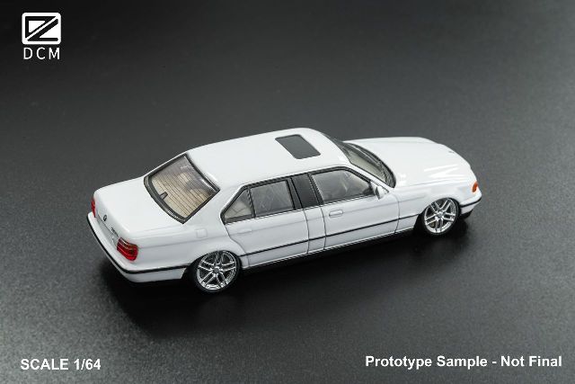 予約 DCM 1/64 BMW E38 L7 7シリーズ ローダウン ホワイト