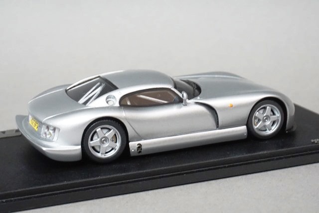 SMTS 1／43 TVR サーブラウ