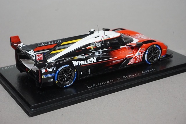 1/43 スパーク S8731 キャデラック Vシリーズ.R アクション