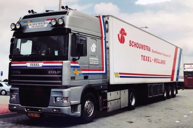 ͽ 01-4989 WSI 1/50   Schouwstra DAF 95XF SUPER SPACE CAB 4X2 REEFER TRAILER - 3 AXLE  ѡڡ 4x2 ȥ졼顼3