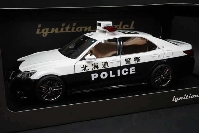 1/18 イグニッションモデル IG2192 トヨタ Crown (GRS214