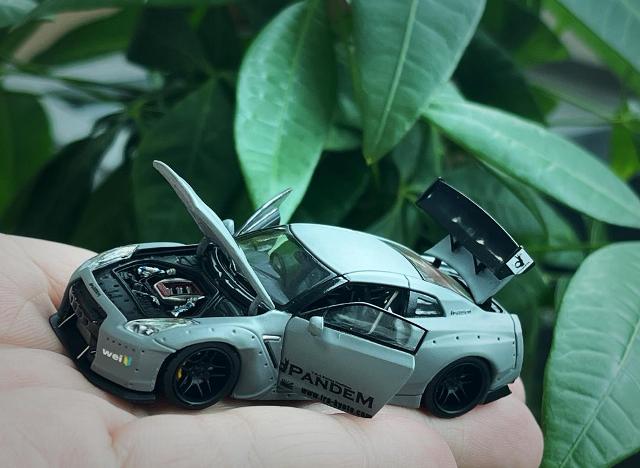 PGM 1/64 日産 R35 ロケットバニー フル開閉モデル グレー 新品 PGM-640703 PGM 1/64 Rocket Bunny R35 フル開閉モデル
