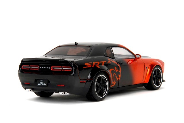 新品 JADA35722 JadaToys 1/18 2015 ダッジ チャレンジャー SRT