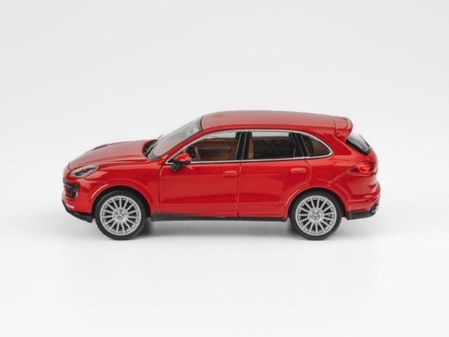 予約 DM Model 1/64 ポルシェ カイエン ターボ Porsche cayenne Turbos