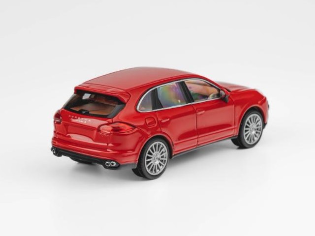予約 DM Model 1/64 ポルシェ カイエン ターボ Porsche cayenne Turbos