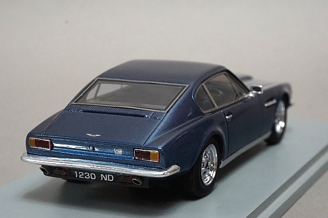 1/43 スパーク S0574 アストンマーティン DBS V8 Salisbuny Blue 1969