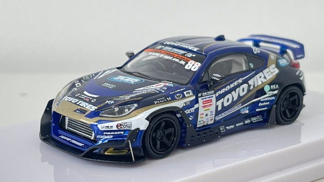 新品 GU64101 GULLIVER64 1/64 GR86 Team Toyo Tires Drift D1GP 2025