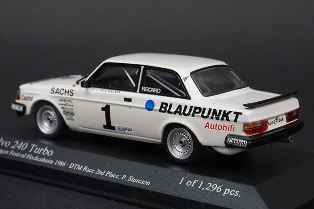 1/43 ミニチャンプス 400861701 ボルボ 240 ターボ IPS DTM 1986