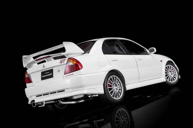 ͽ�� M84201 �⡼�����إ�å��� 1/18 ��ɩ Lancer Evolution VI GSR Scotia White