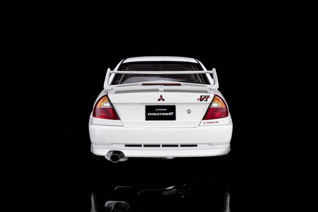 ͽ�� M84201 �⡼�����إ�å��� 1/18 ��ɩ Lancer Evolution VI GSR Scotia White