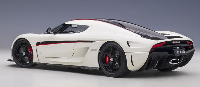 新品 79027 オートアート 1/18 ケーニグセグ レゲーラ ホワイト