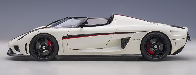 新品 79027 オートアート 1/18 ケーニグセグ レゲーラ ホワイト