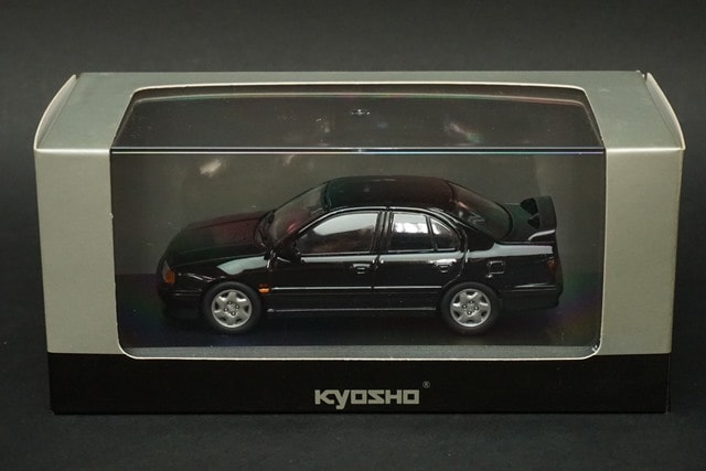 日産プリメーラ　ミニカー イノモデル 1/64 日産 プリメーラ P10 JTCC カストロール 1994