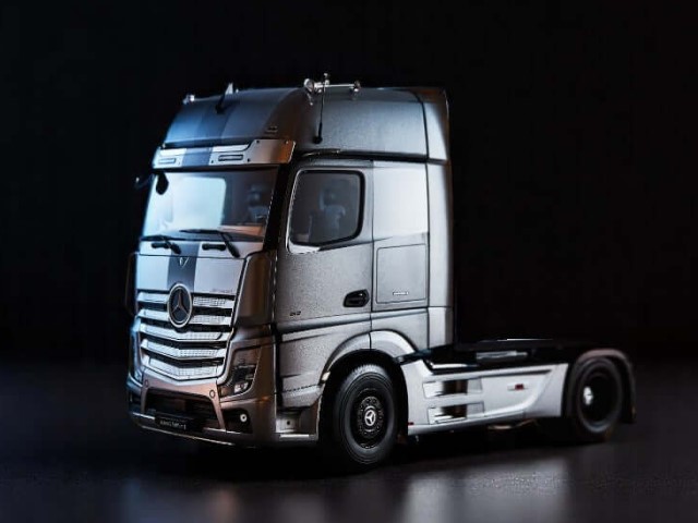 Mercedes-Benz Actros RCトラック　新品未開封　当時品 タミヤ 電動RCカーシリーズ 1/14RC メルセデス・ベンツ アクトロス MP4