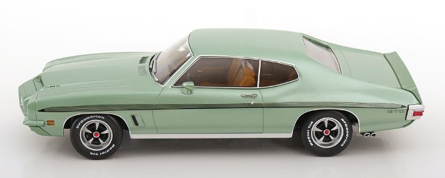 ライフ 1〜18 予約 KKDC181355 KK scale 1/18 ポンティアック Pontiac LeMans