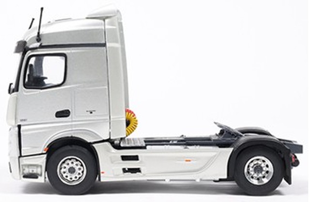 予約 S4319202 SOLIDO 1/43 メルセデス ベンツ アクトロス L 2024