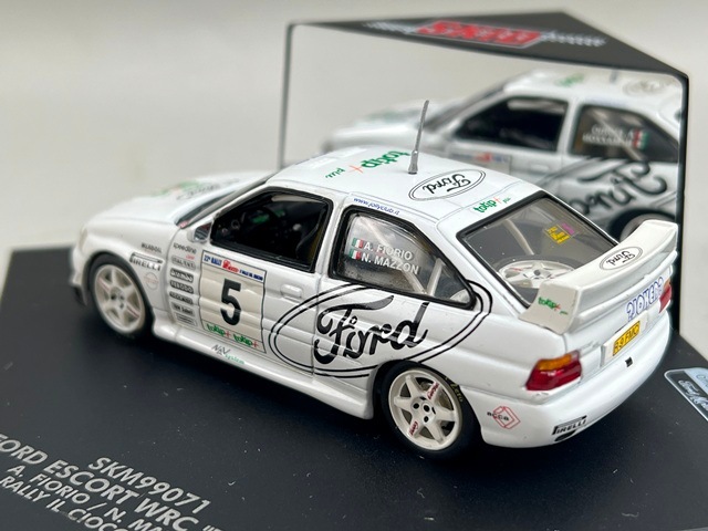 ミニカー 1/43・フォード エスコート RS1600 1970年WRC ミニカー 1/43・フォード エスコート RS1600 1970年WRC - メルカリ