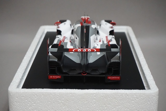 ミニカー Audi R18 e-tron quattro Le Mans '14 1:18 Spark 1:18 Audi R18 e-tron quattro #2 Winner 24h LeMans 2014