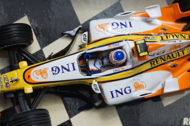 1/43 �ߥ˥����ץ� 400070074 ��Ρ� F1������ ���硼���� 2007 #4 H.���Х饤�ͥ�