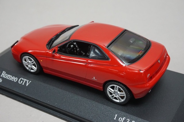 1/43 ミニチャンプス 400120301 アルファロメオ GTV 2004 レッド