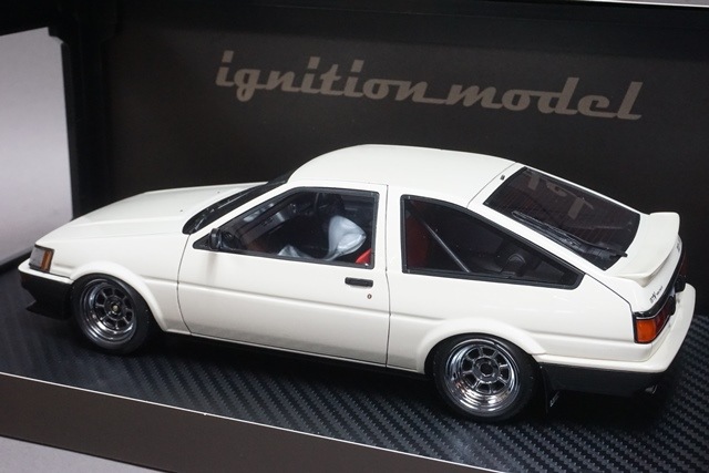 Eld イグニッションモデル 1/18 AE86 Eld イグニッションモデル 1/18 AE86 Ignition Model 1:18 Toyota
