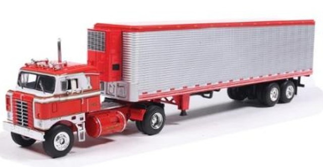 予約 U64TRTR005S イクソ 1/64 ケンワース ブルノーズ 1950 レッド