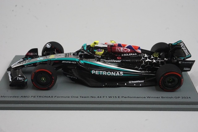1/43 スパーク S9533 メルセデスAMG ペトロナス F1チーム W15 E