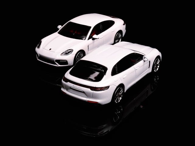 新品 Furuya 1/64 パナメーラ Panamera 971 White Sedan, Boost