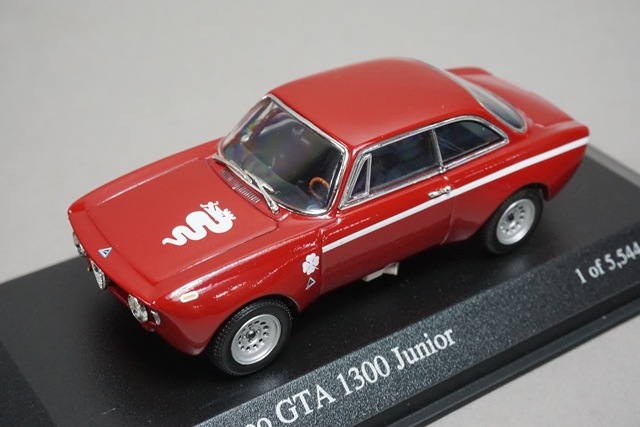 TOMICA / トミカ　アルファロメオGT 1300 ジュニア　中古 TOMICA / トミカ アルファロメオGT 1300 ジュニア 中古 TOMICA