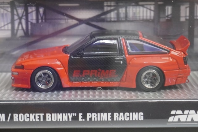イノモデル INNO64 1/64 ROCKETBUNNY 8セット mqdefault.jpg