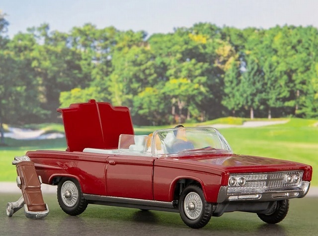 新品 CG54321042 コーギー 1/52 #246 - クライスラー インペリアル